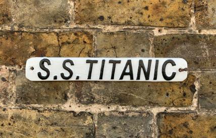 S.S.Titanic plaque